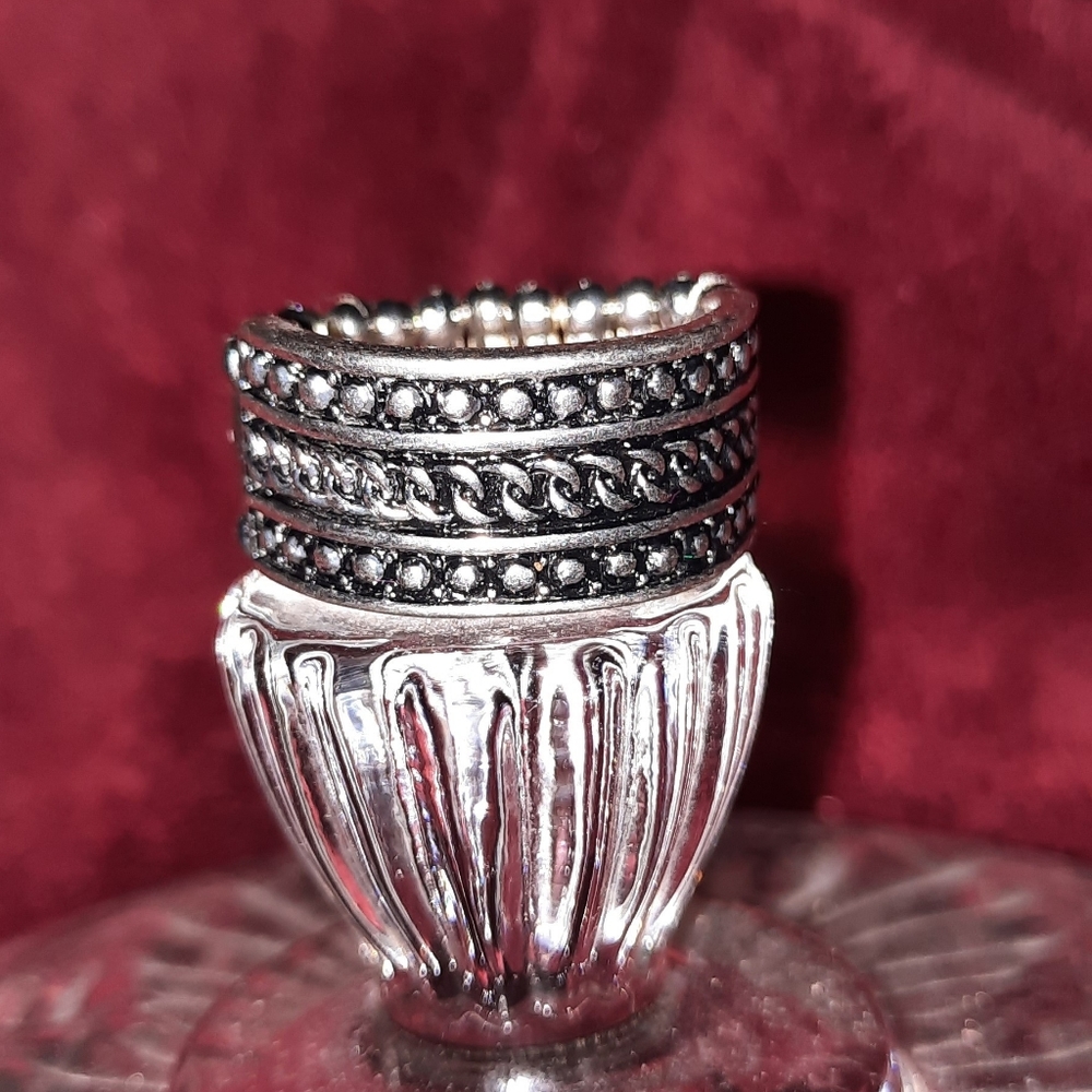 Paparazzi 8pc Bundle Stretch Rings - Picture 7 of 9